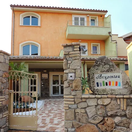 ホテル Arcupintau *